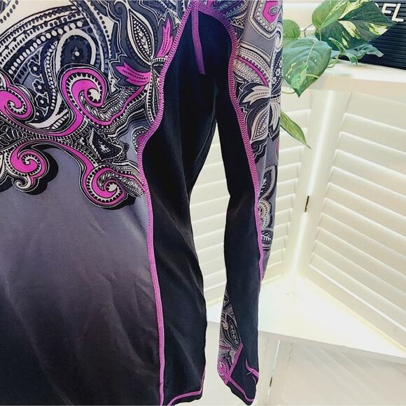 ATHLETA PINK & GRAY ATHLETIC LONG SLEEVE SIZE MED - Picture 7 of 8